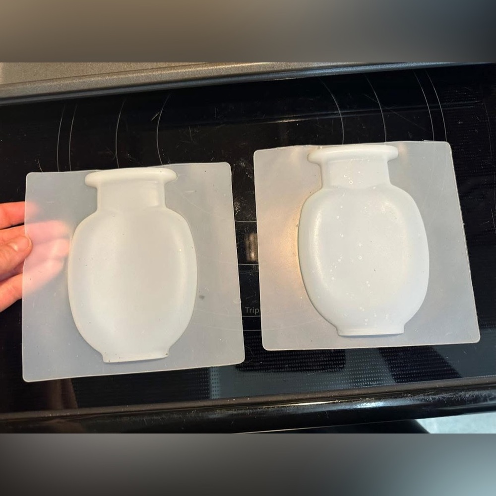 White Silicone Vase Molds